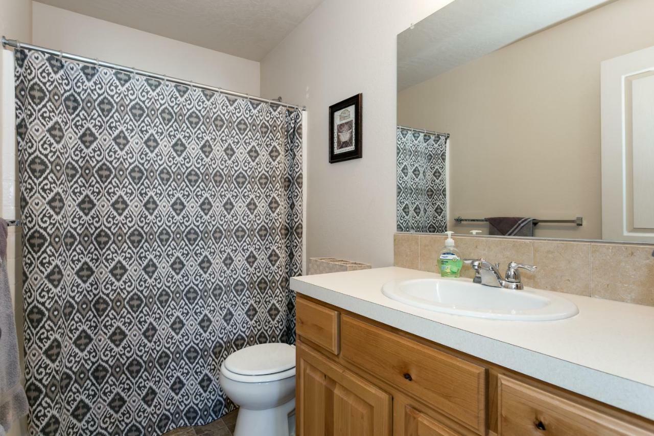 Gray Cloud Townhomes メリディアン エクステリア 写真