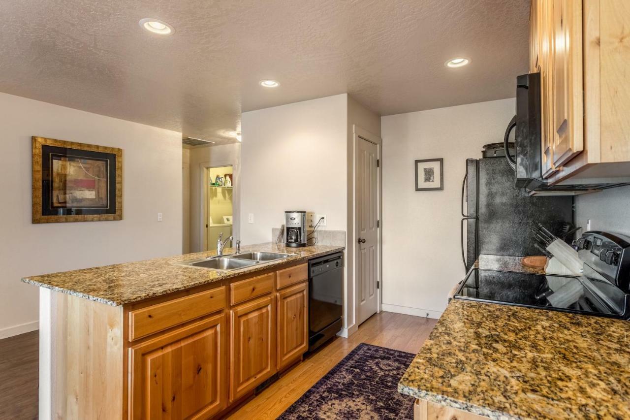 Gray Cloud Townhomes メリディアン エクステリア 写真
