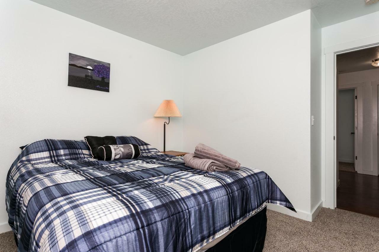 Gray Cloud Townhomes メリディアン エクステリア 写真