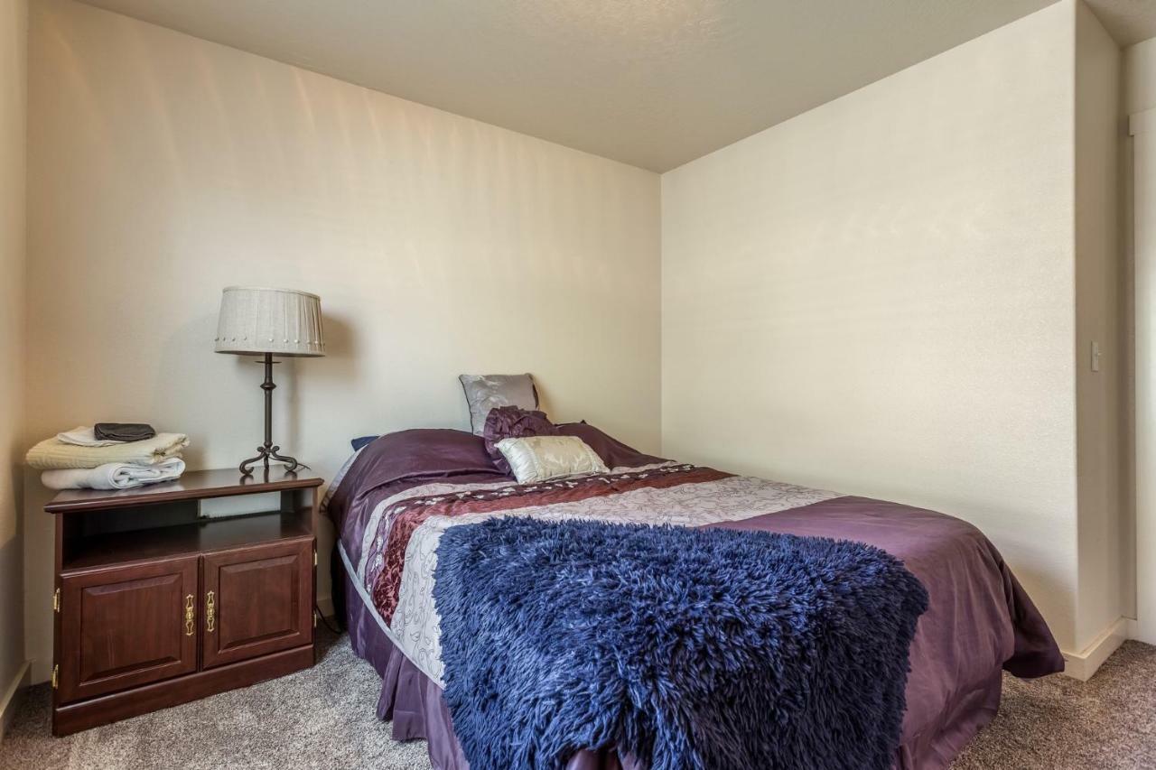 Gray Cloud Townhomes メリディアン エクステリア 写真